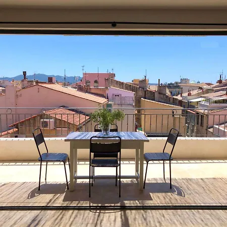 Un Balcon Dans Les Rues Pietonnes Sanary-sur-Mer